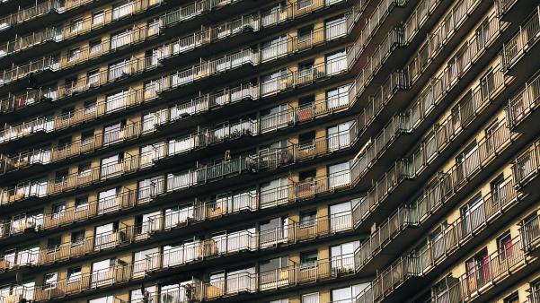 film-documentaire-ateliers-urbains-anderlecht-cureghem-logement-social-union-des-locataires-crise-du-logement-bruxelles-renovation-urbaine