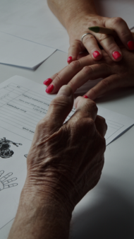 film-documentaire-virages-webserie-format-vertical-pandémie-reconversion-tournant-de-vie-sante-en-lutte-infirmiere-hopital-public-instagram-mois-du-doc-maxime-coton